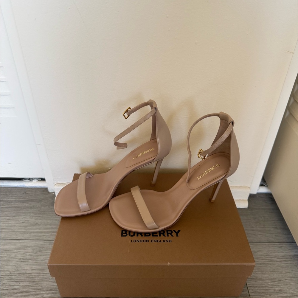 New Burberry Open-toe leather sandals 38 size, US 8 - Picture 5 of 10